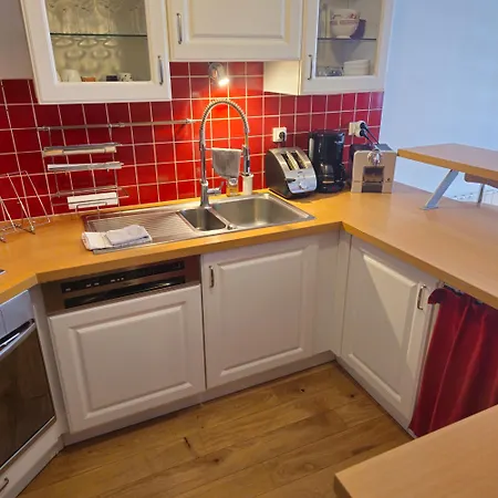 De 90m² Situe Dans Le Vieux-lille. *